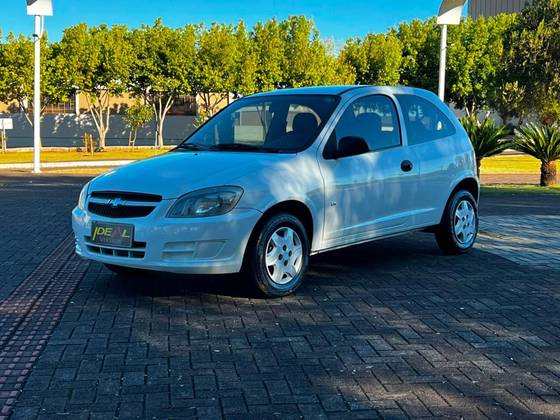 CHEVROLET CELTA 1.0 MPFI LS 8V FLEX 2P MANUAL CHEVROLET CELTA 1.0 MPFI LS 8V FLEX 2P MANUAL